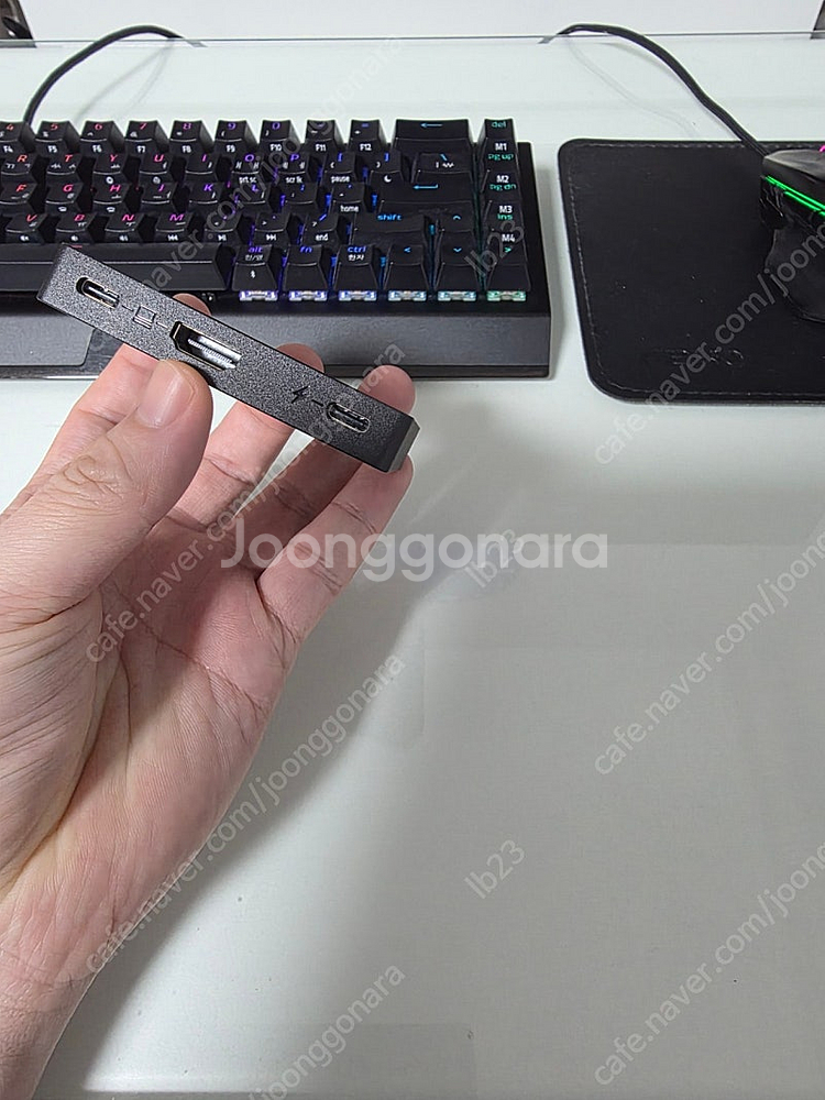 와콤 무빙크 HDMI 컨버터 판매합니다--2