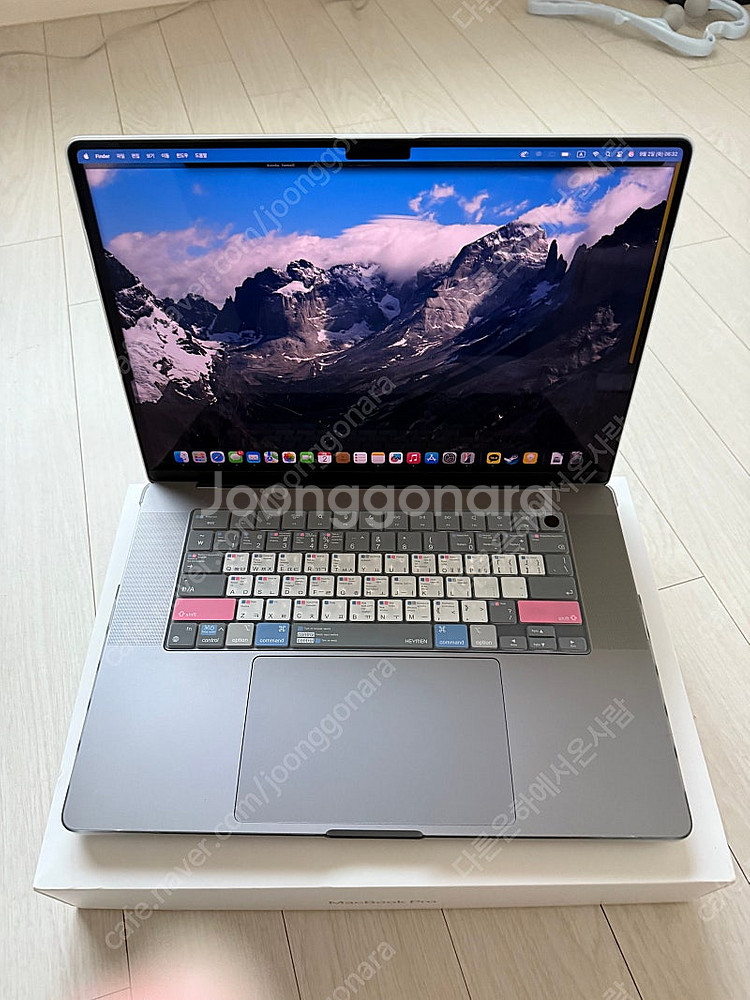 맥북 프로 16인치 M2 Max 32GB 판매합니다.--2