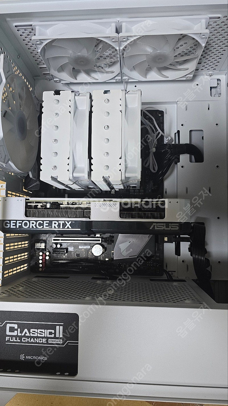ASUS DUAL RTX 4070 OC 12GB 화이트...--1
