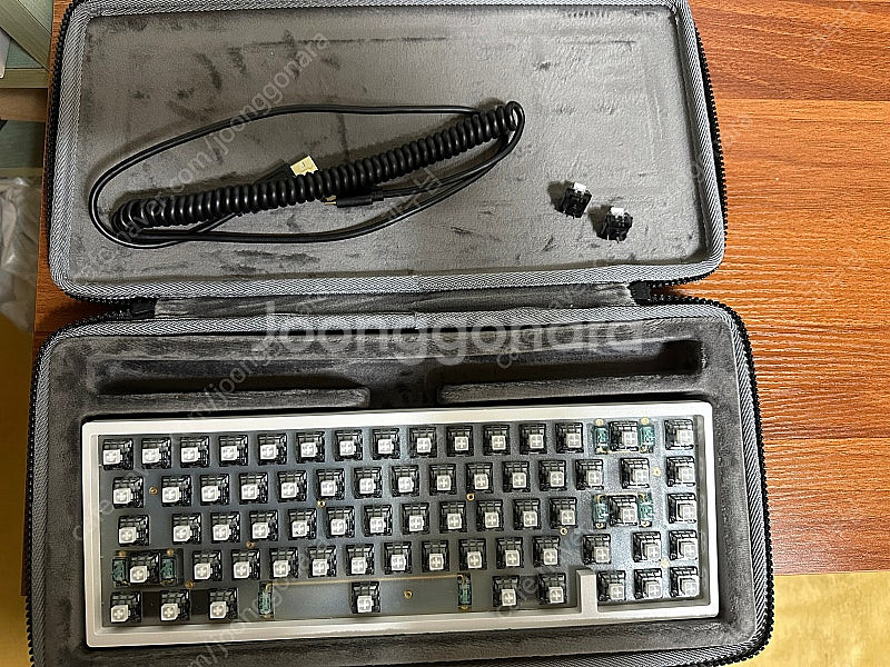 KBD67 Lite R3 커스텀 키보드 베어본 판매합니...--1