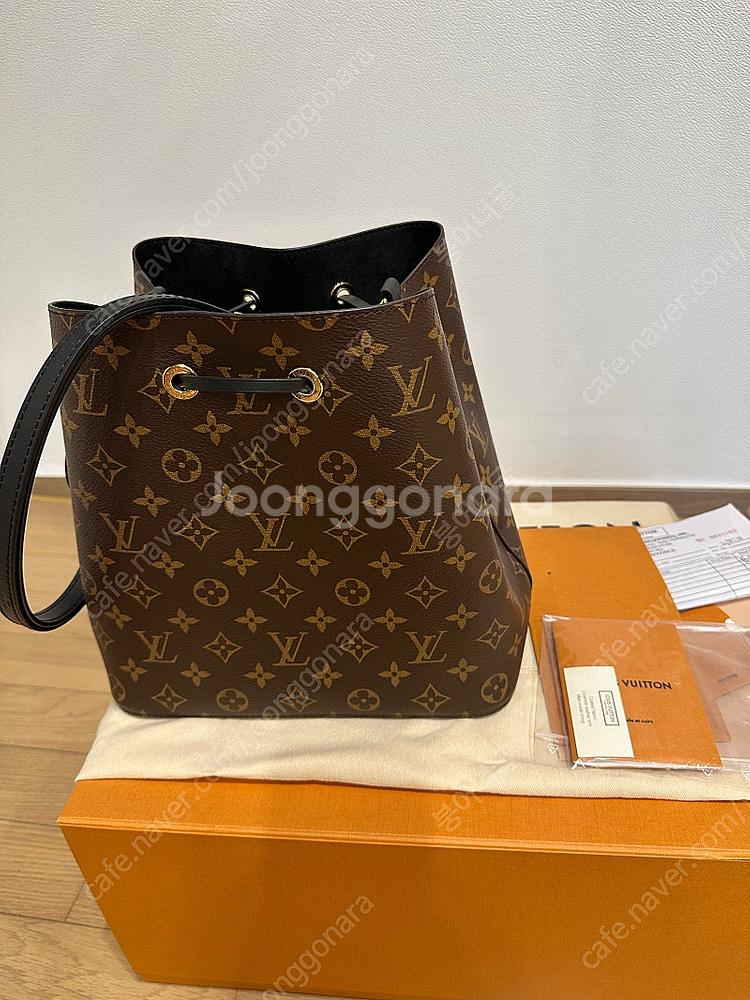 루이비통 네오노에 블랙--0