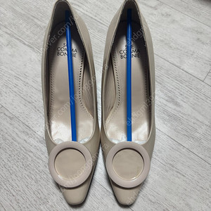 슈콤마보니 235 새상품 구두 판매합니다