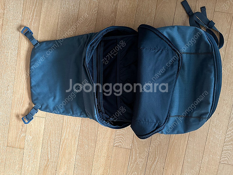 툴레 베아 백팩 25L 라이트네이비 운동용 가방--2