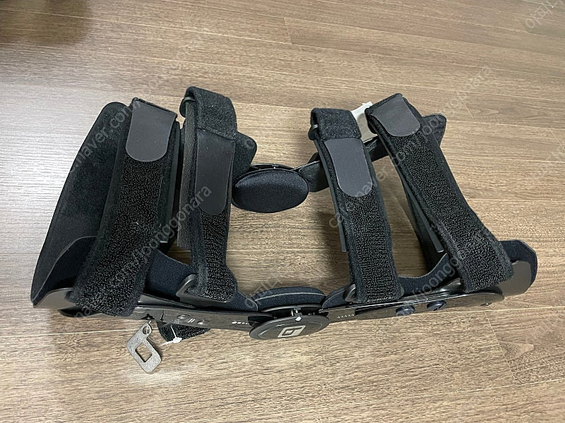 36. 블레드소 듀오 무릎보호대 좌측 라지 (L) 사이즈 새제품 이미지