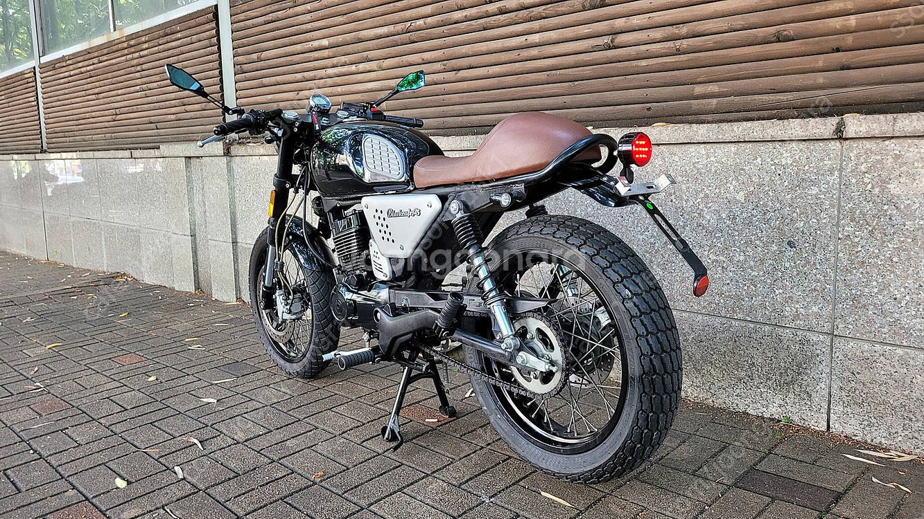 한웨이 블랙카페125 판매합니다.--3