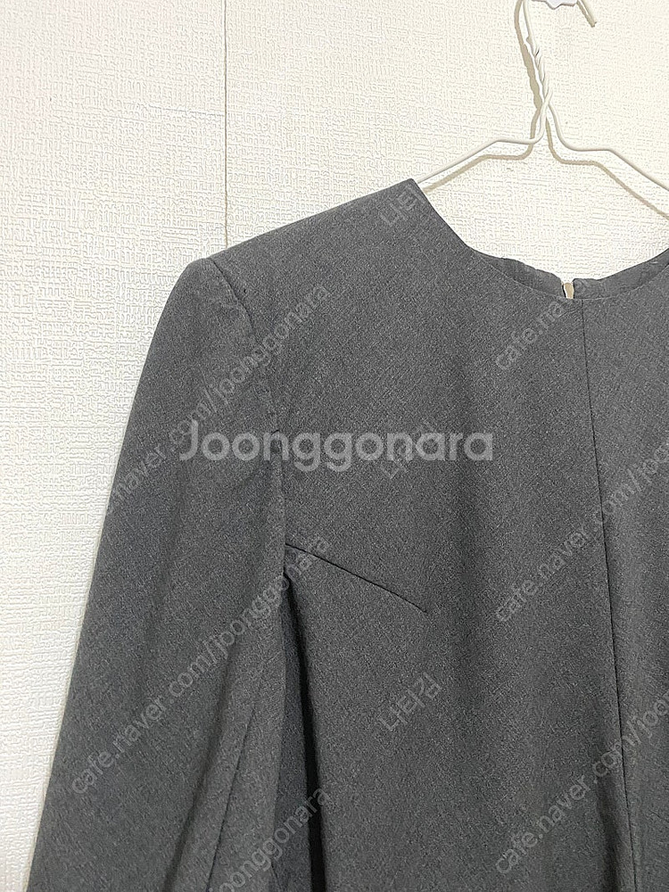 G보티첼리 모직 셔링 원피스--1