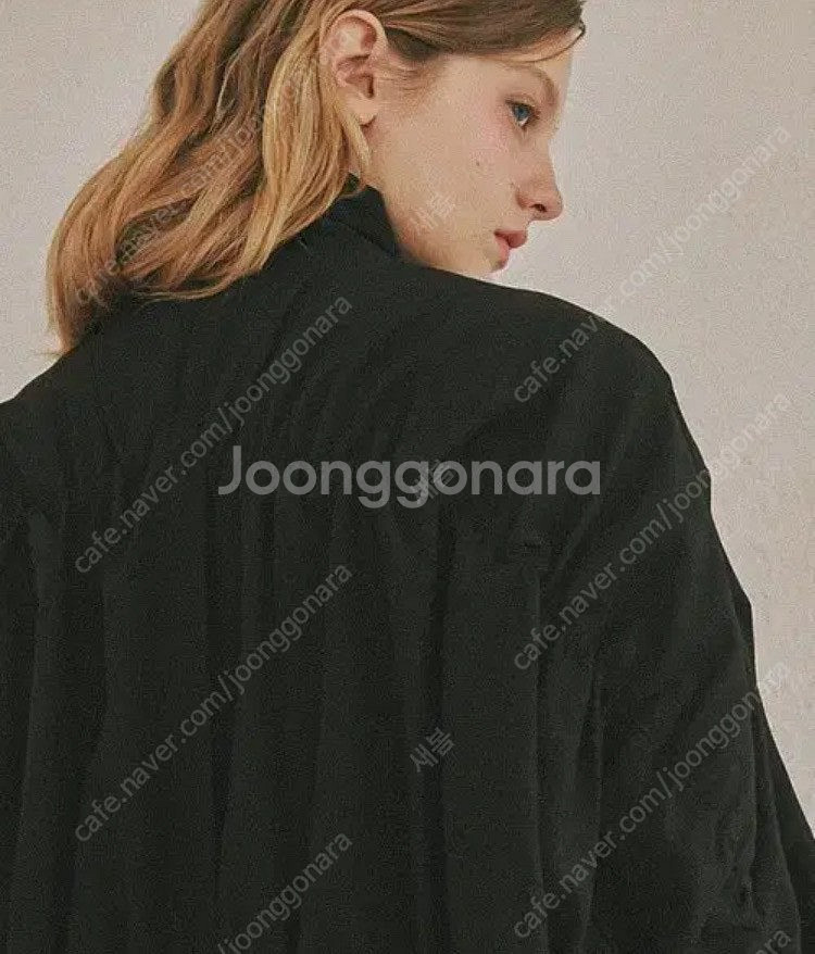 무신사 29cm 론론 셔링 윈드 점퍼--2