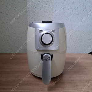 퀸메이드 라이트 2L 애어프라이어 QAF-1000W 판매합니다~~