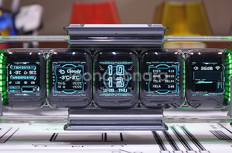 디붐 타임즈게이트 픽셀 데스크테리어 미사용 새상품 판매중--3