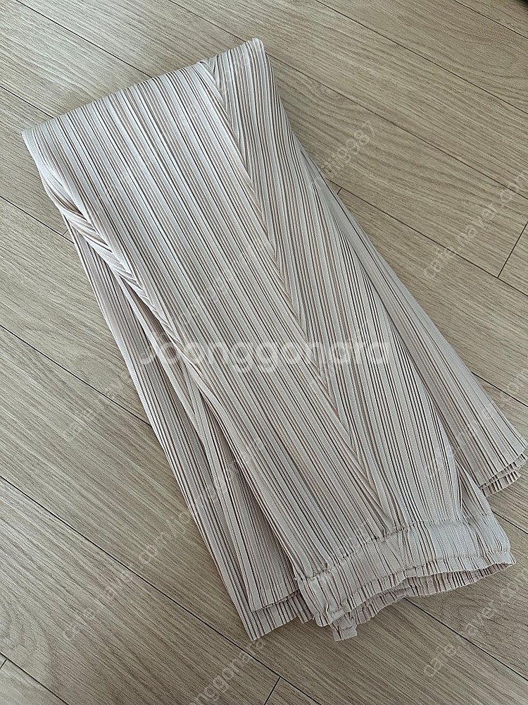 제이드몽 글로우풀와이드팬츠 샴페인골드--1