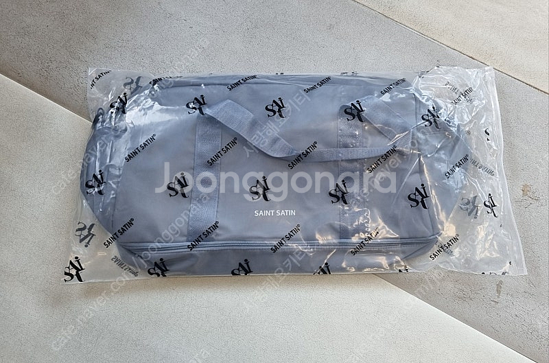 세인트새틴 보스턴백 새제품--1