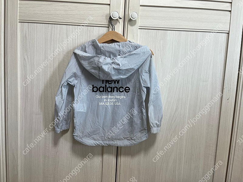 쌍둥이 야상점퍼, 뉴발란스 바람막이, 겨울집엎 점퍼 등--1