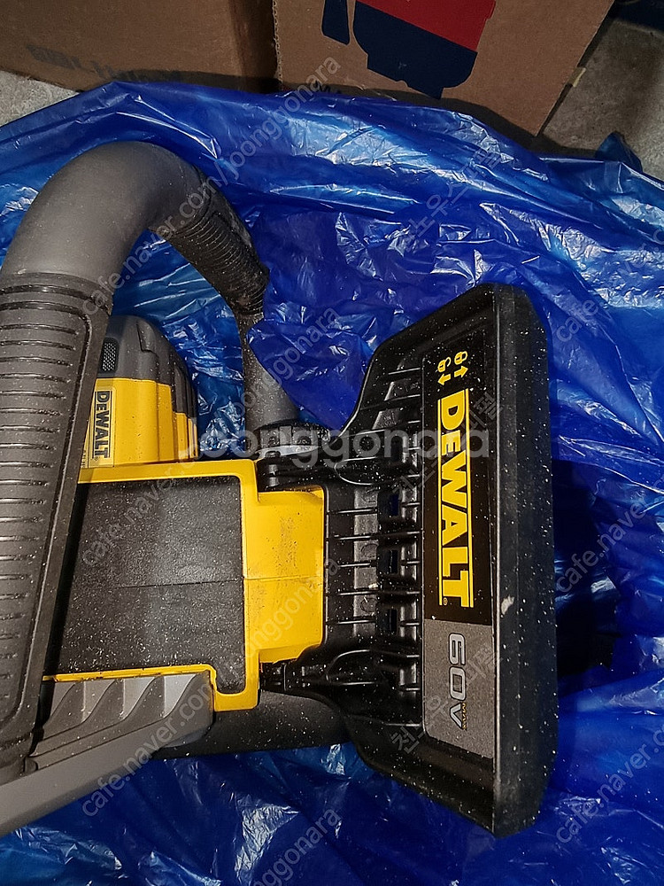 Dewalt dcm575n 20인치 전기톱 디월트 판매 합니다--0
