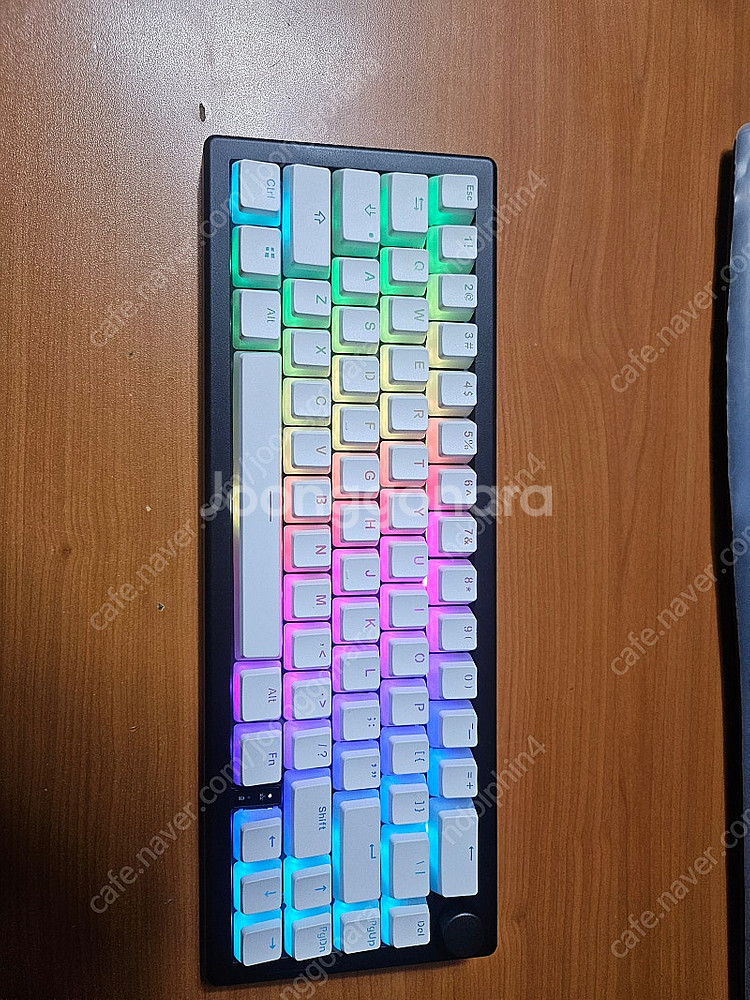 GMK67 커스텀키보드 팝니다--1