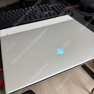 델 에일리언웨어 X14 R2 Lunar Silver 팝니다. 가격 내립니다.