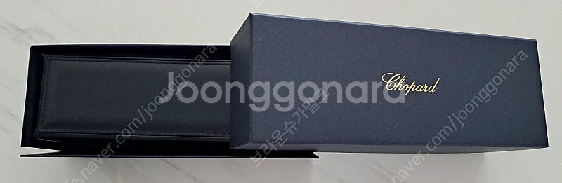 쇼파드 시계케이스 팔찌 겸용 박스팝니다--1