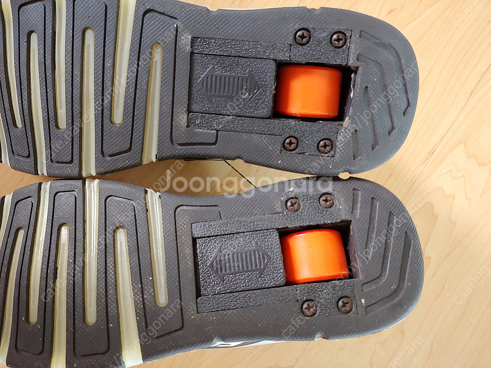 아식스 200mm, 힐리스 225mm 택포 만삼천원--7