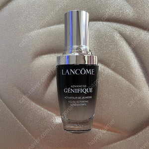 랑콤 LANCOME 어드밴스드 제니피끄 유스 액티베이팅 세럼 컨센트레이트 30ml 새제품