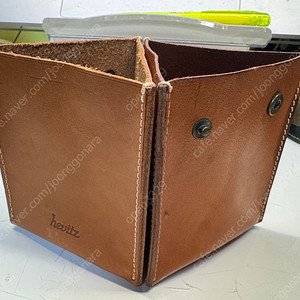 헤비츠 코너월렛 과 펜슬팟