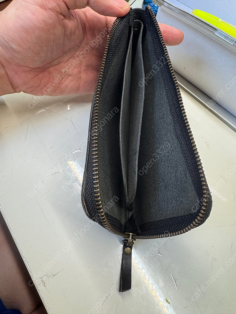 헤비츠 코너월렛 과 펜슬팟--4