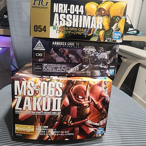 각종 건담 프라모델 판매합니다.