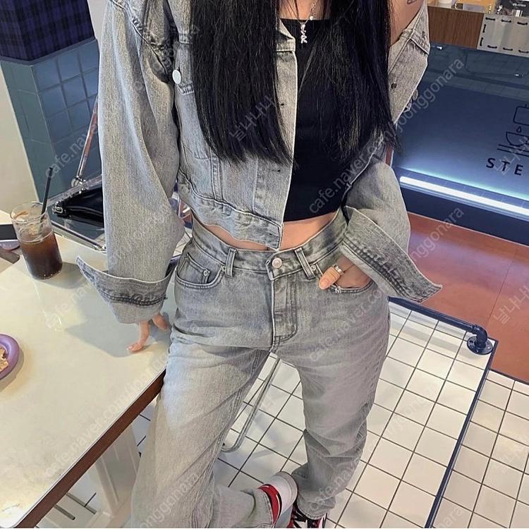 *오늘만이가격*페일제이드 크롭 그레이 데님 자켓/ 파인체리 이미지