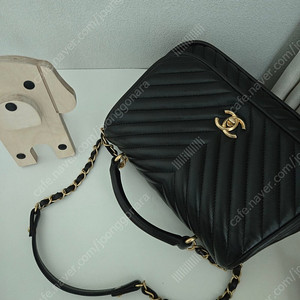 샤넬 쉐브론 핸들백