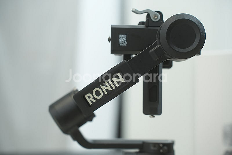 DJI RS3 Mini 소형 카메라 짐벌 풀세트 판매합...--3