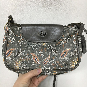 써스데이아일랜드 페이즐리 미니 크로스백 / 랑방 마인 오브제 타임 럭키슈에뜨 산드로 마쥬 오르 시에 시스템