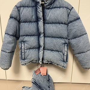 [36] 미우미우 여성 데님 구스 패딩 새상품