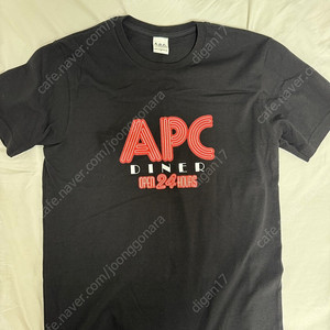 A.P.C DINER M 사이즈 티셔츠 판매합니다