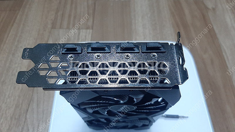 GIGABYTE 라데온 RX 5600 XT WINDFO...--3