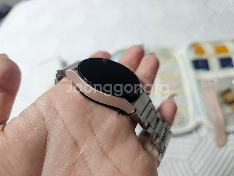 갤럭지 워치4 2개 판매합니다.--2