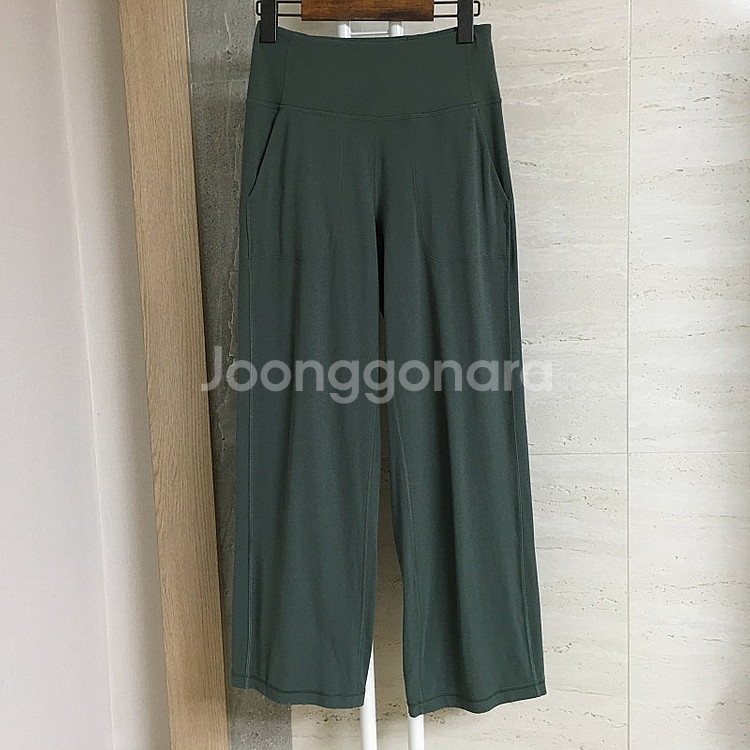 룰루레몬 얼라인 하이라이즈 와이드 레그 팬츠 M--3