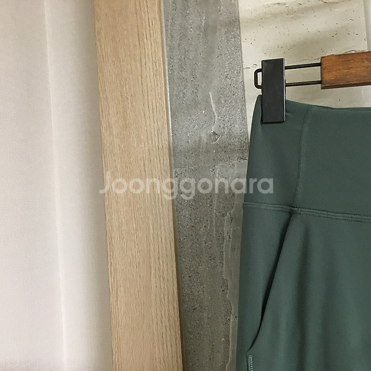 룰루레몬 얼라인 하이라이즈 와이드 레그 팬츠 M--4