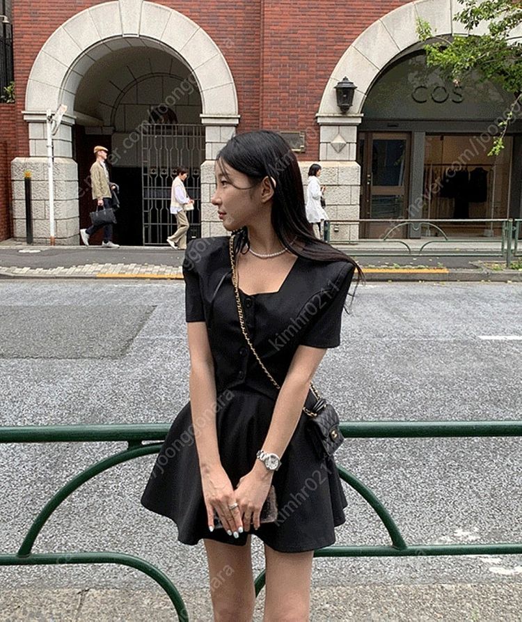 더핀 캔디 블라우스+ 캔디스커트 블랙 세트--1