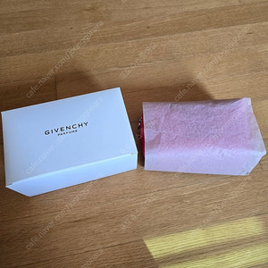 [새상품] 지방시 파우치