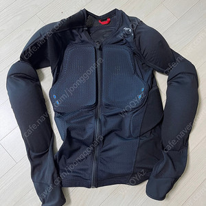 레빗 REVIT PROTEUS PROTECTOR JACKET 메쉬이너 보호대 판매합니다.