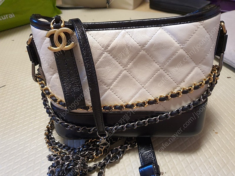 샤넬 가브리엘 호보백 - 스몰 화이트--1