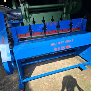 절단기4자,닥트절단기8자,닥트절곡기8자 팝니다. 이미지