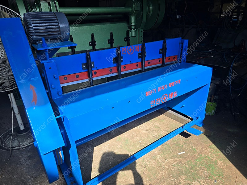 절단기4자,닥트절단기8자,닥트절곡기8자 팝니다. 이미지