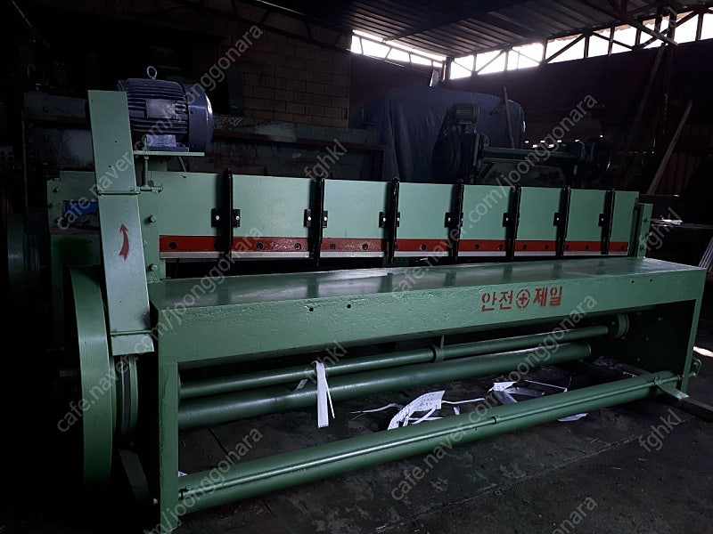 절단기4자,닥트절단기8자,닥트절곡기8자 팝니다. 이미지