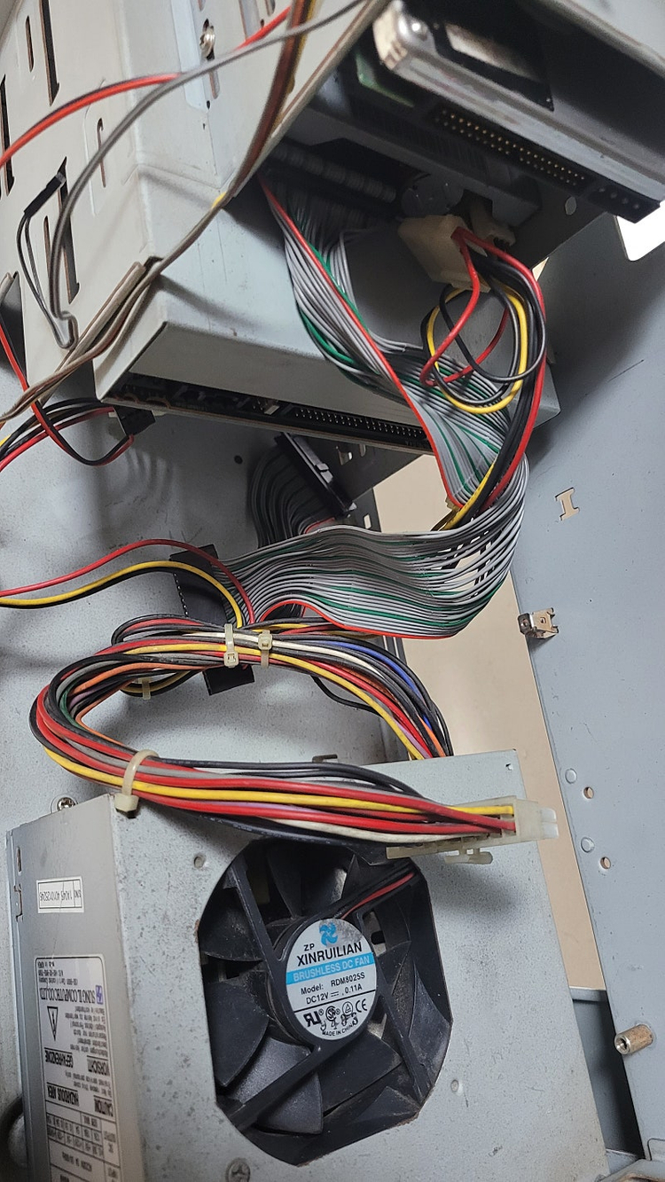 구형컴퓨터 펜티엄2 케이스--2