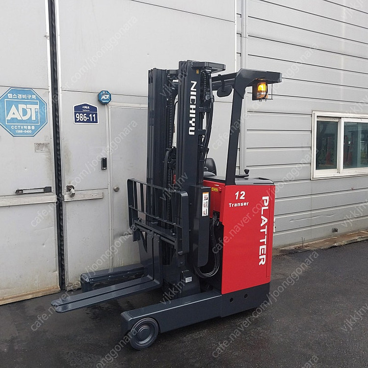 니찌유 전동지게차 1.2톤 3단 5000MM 2018년식 FBR12-80 중고입식지게차 이미지