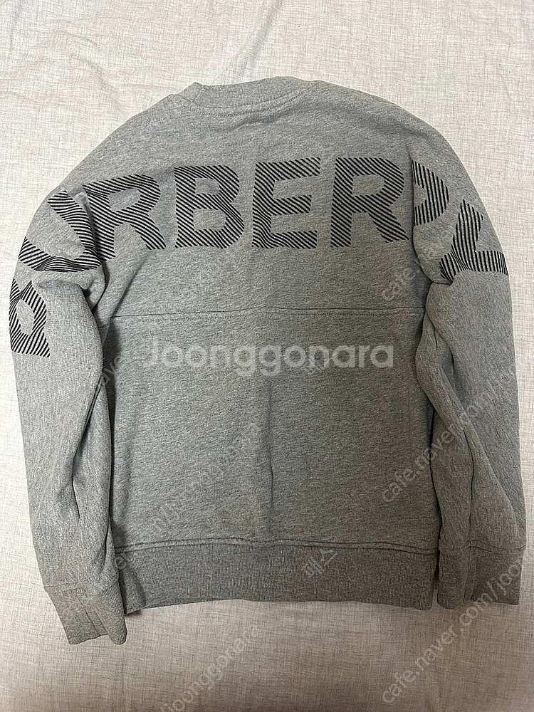 버버리 키즈 맨투맨 10y 택포--1