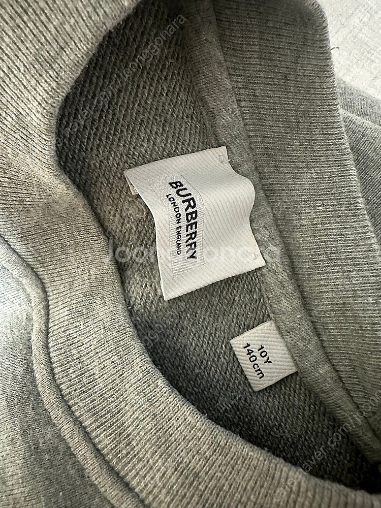 버버리 키즈 맨투맨 10y 택포--2
