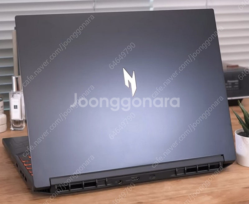 니트로 16 4060노트북 (+ 32G 2TB)--0