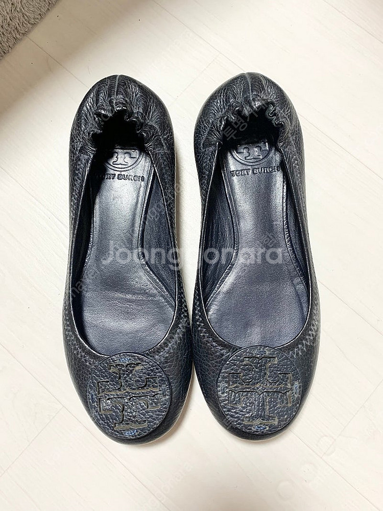 토리버치ㅡ 플랫슈즈 225~230 천연가죽/상태최상--1