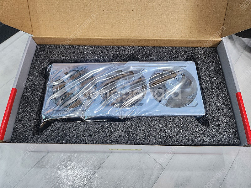 ASRock RX 9070 XT 스틸레전드 화이트--3