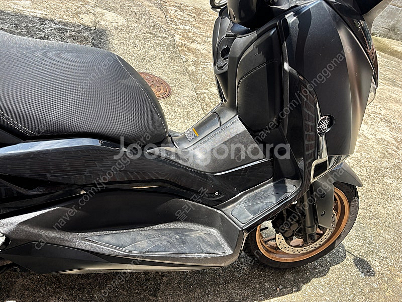 야마하 XMAX 스쿠터 22년식--5